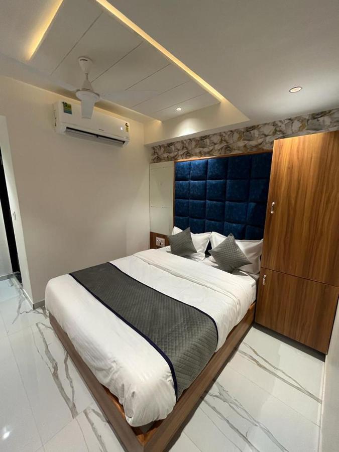 Hotel Palak Villa Ahmedabad Esterno foto